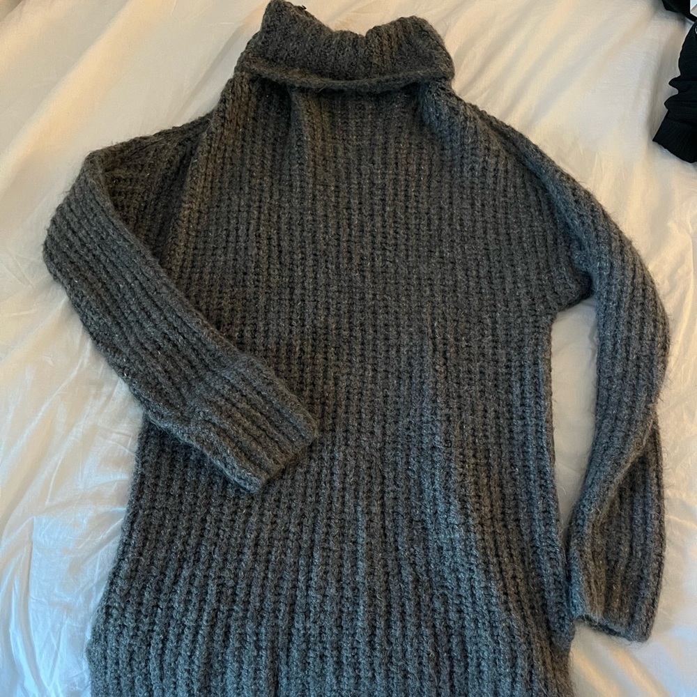Abercrombie & Fitch Knit Turtleneck Sweater